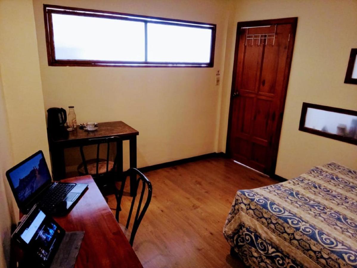 Casa De Huespedes Tu Parada En Cuenca Exterior foto